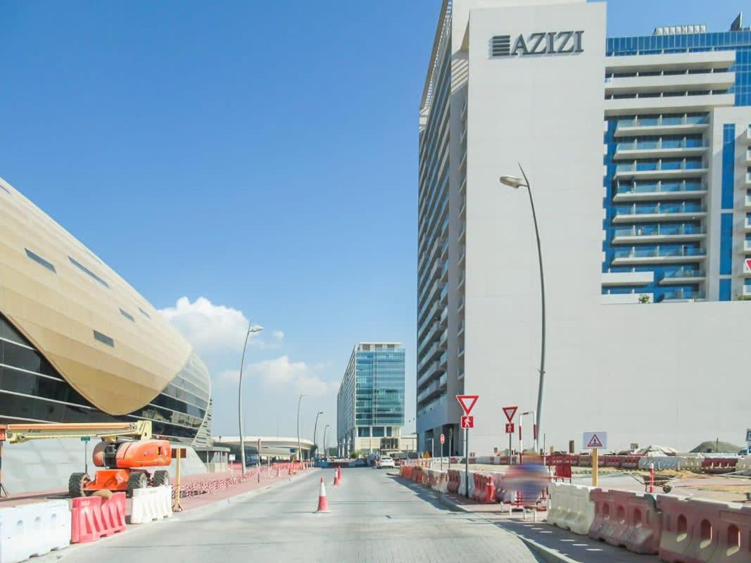 Frank Porter - Azizi Aura Dubai Esterno foto